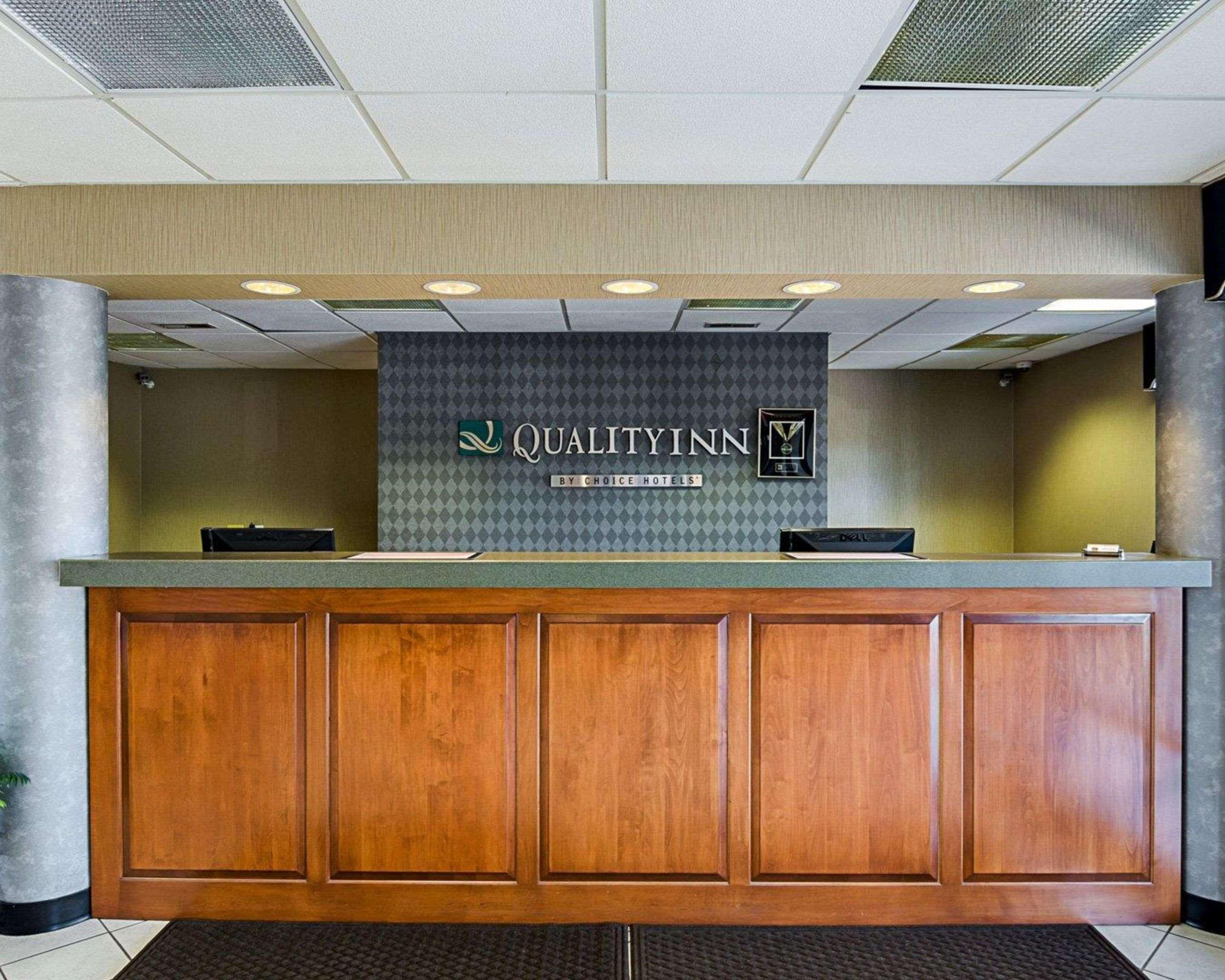 Quality Inn Troutville - Roanoke North Dış mekan fotoğraf