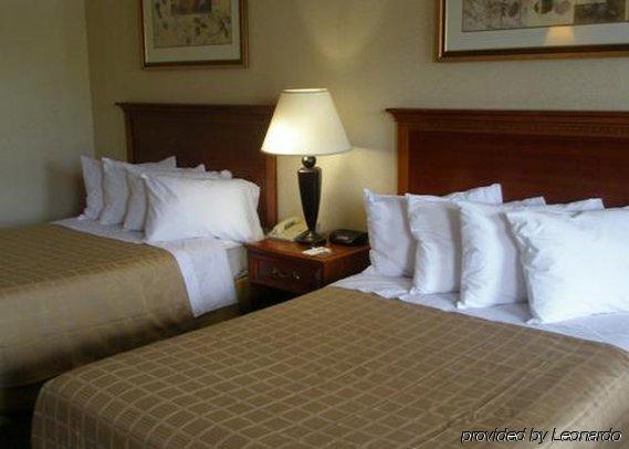 Quality Inn Troutville - Roanoke North Oda fotoğraf