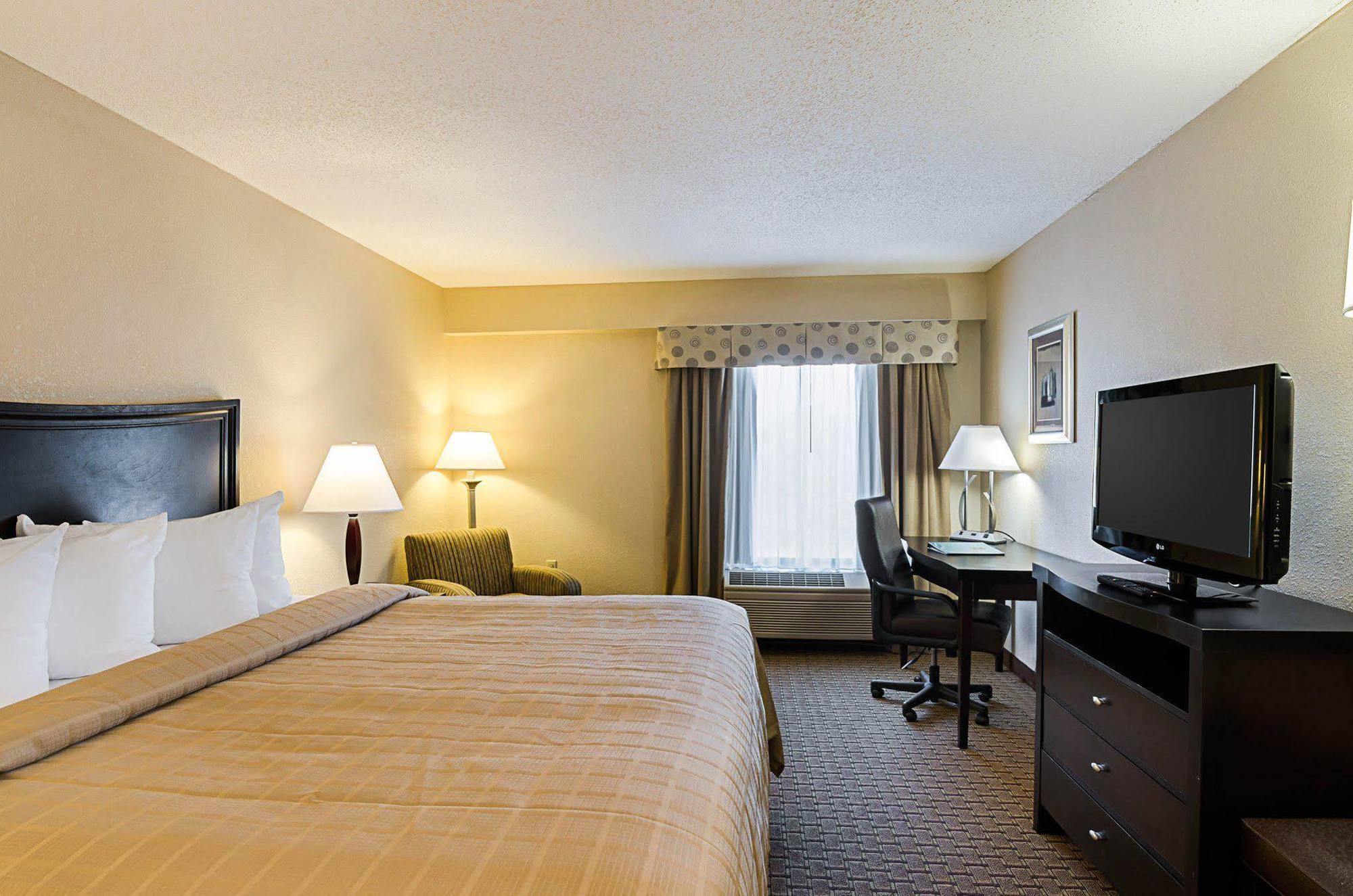 Quality Inn Troutville - Roanoke North Dış mekan fotoğraf